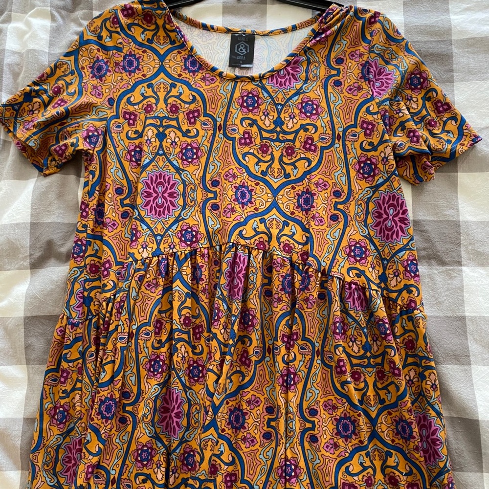 Soft Agnes and Dora top